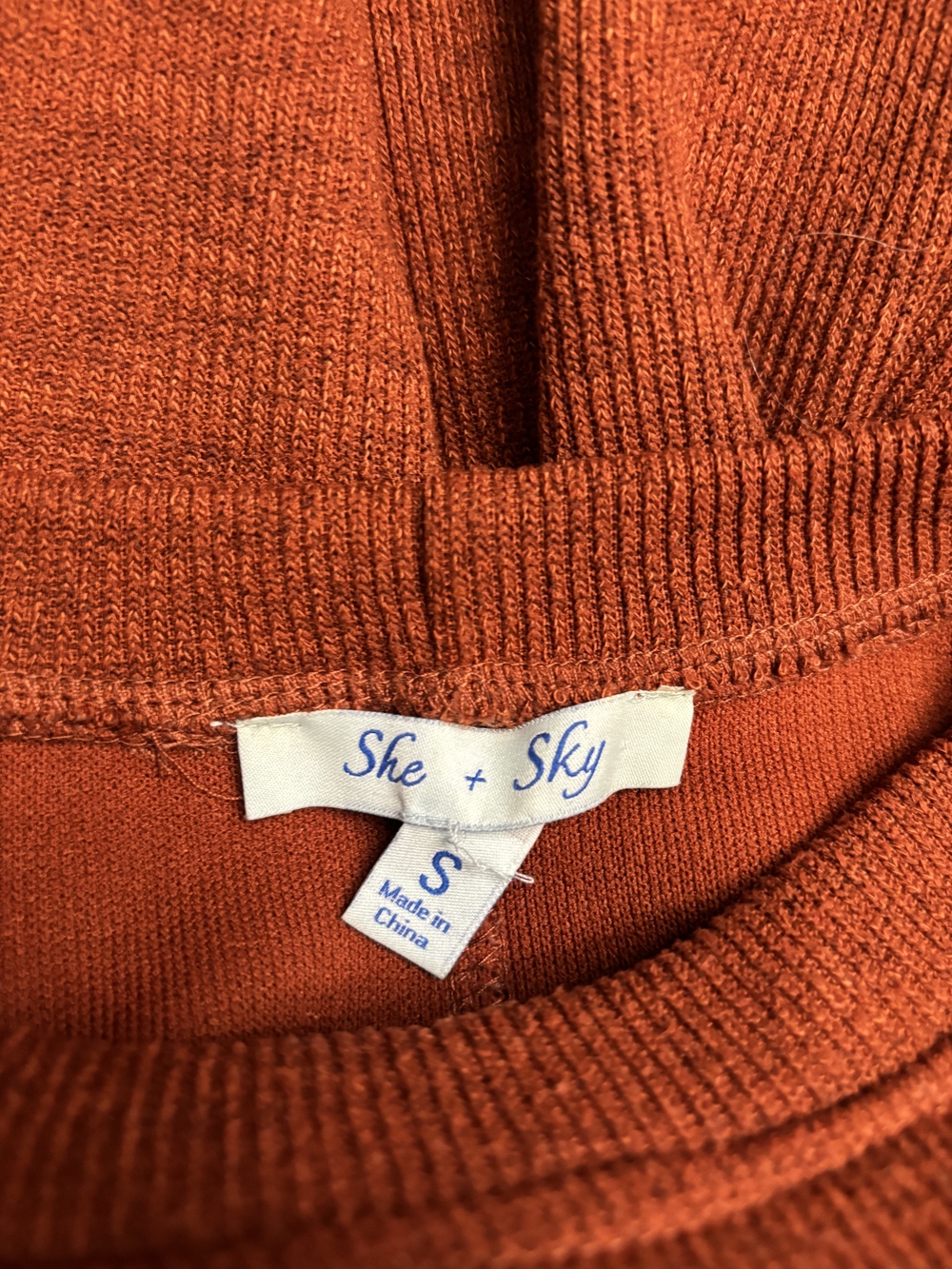 She + Sky Ruffle Short Sleeve Top - Rust - Picture 4 of 4